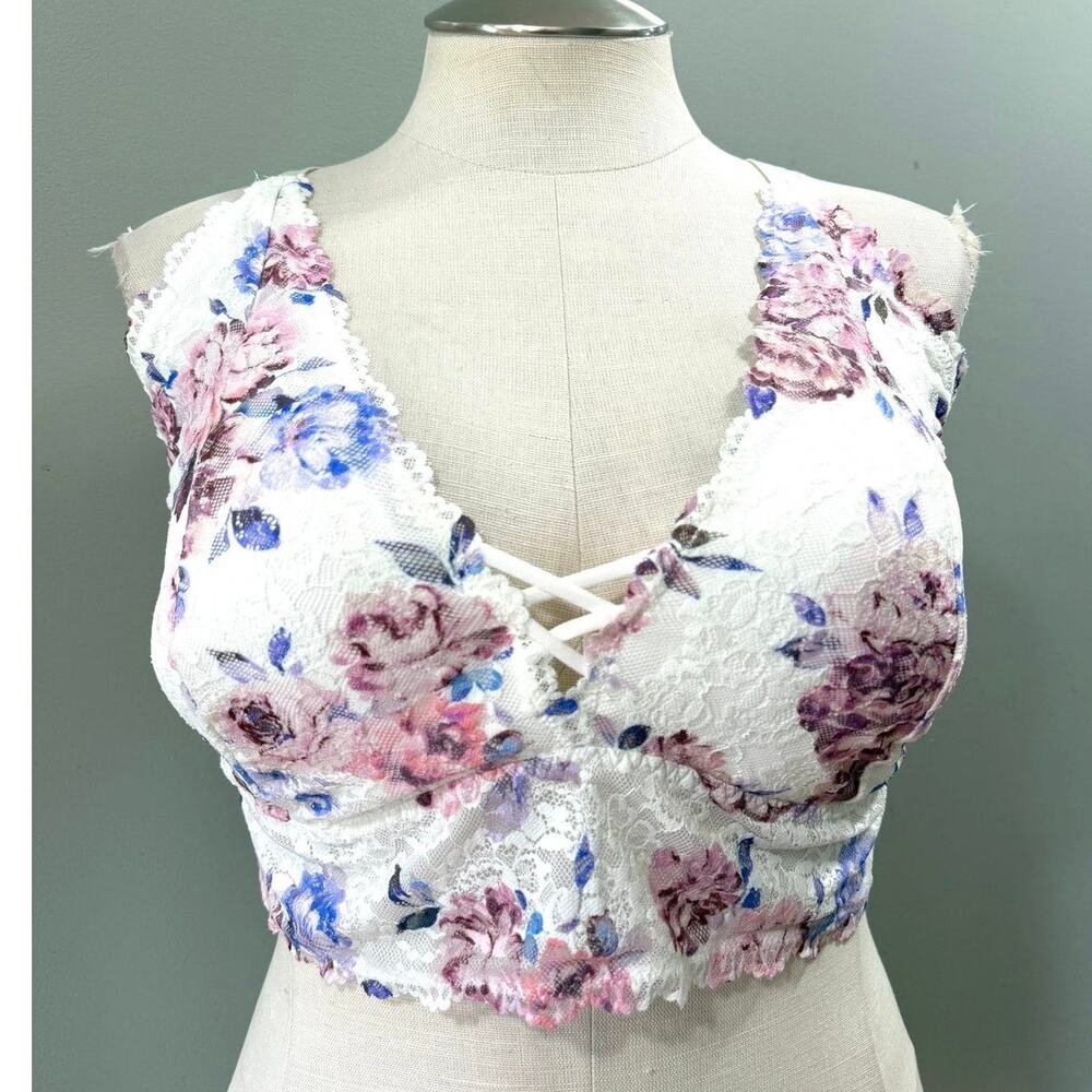 Torrid 5 (5X) New Lightly Padded‎ Lace XO Bralette Lingerie Bra Strappy No Wire